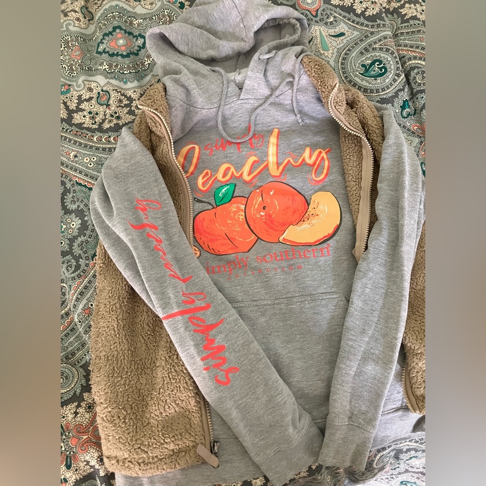 Simply souther hoodie size small